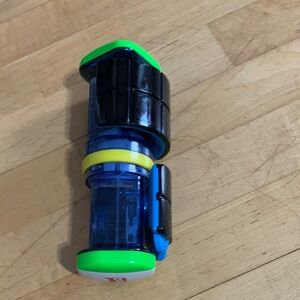 Bop it Tetris with Black and Green Highlights